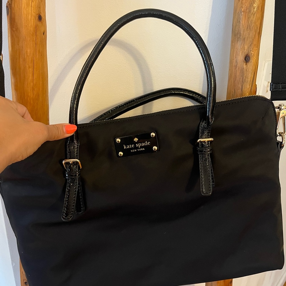Kate Spade Black Shoulder Bag Sleek Design
